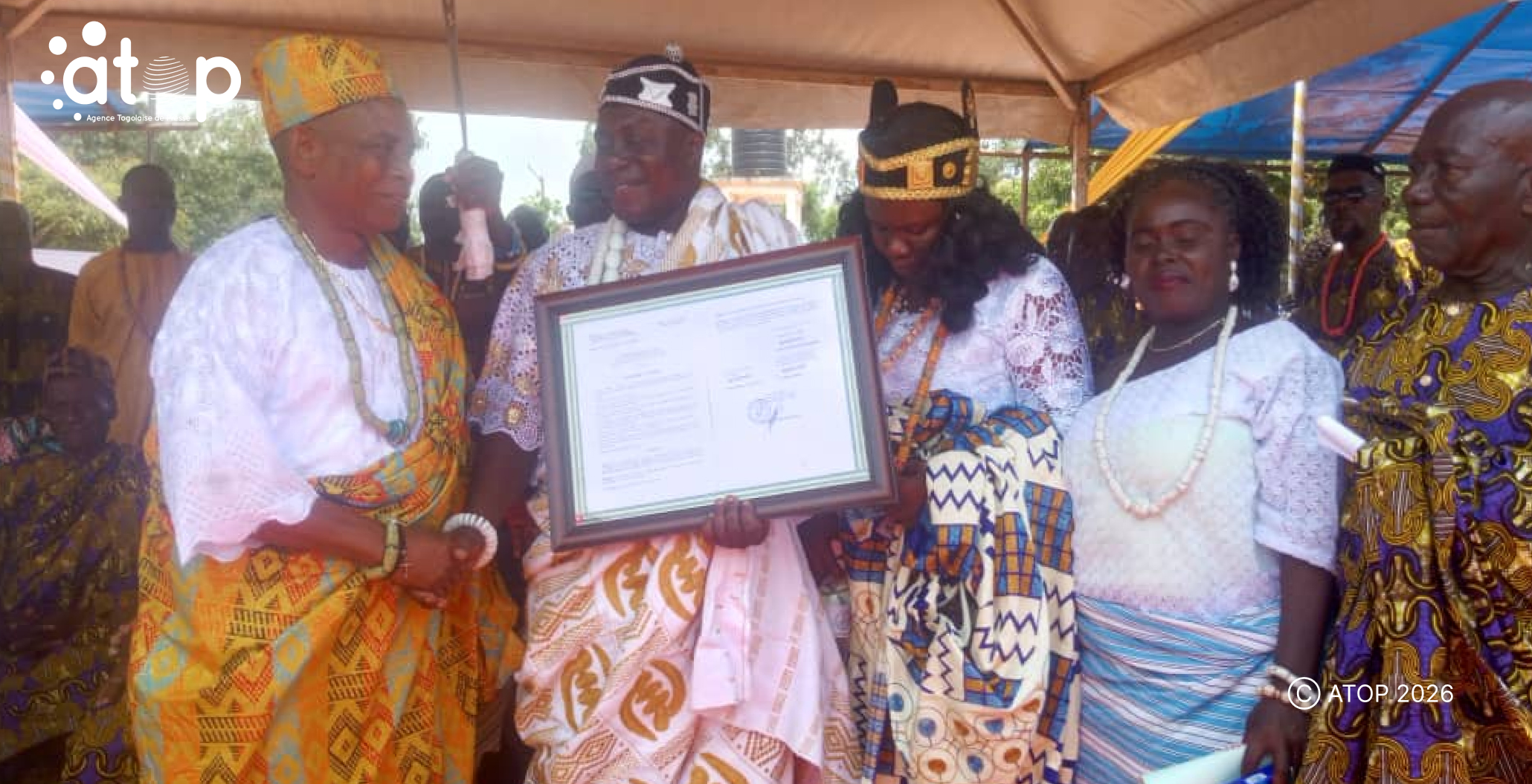 57 Les officiels