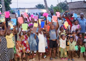 Zio/Education : ASEVA-Togo appuie 100 enfants du canton de Gbatopé en kits scolaires 1 Zio/Education : ASEVA-Togo appuie 100 enfants du canton de Gbatopé en kits scolaires