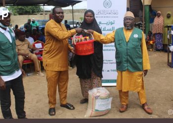 Tchaoudjo : La Ligue islamique mondiale apporte une assistance alimentaire à 100 familles démunies à Tchalo