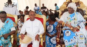 65 Les officiels