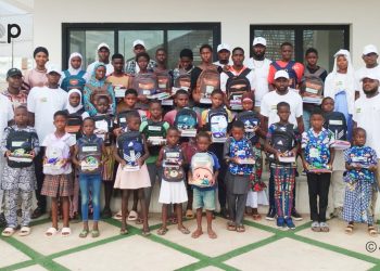 Agoè-Nyivé : Des kits scolaires aux élèves orphelins et nécessiteux