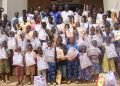 Vo/Education : Des kits scolaires, des vivres et non vivres aux enfants à Vogan