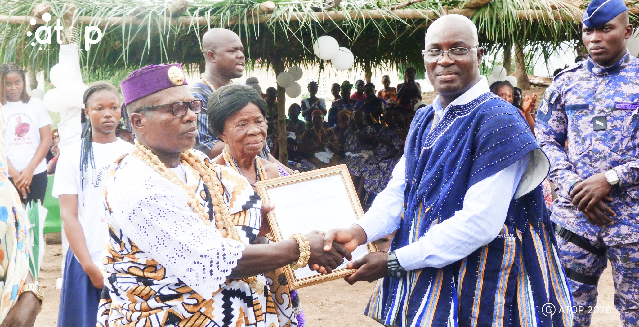 Arrêté de reconnaissance à M. Aglotou Yaotse Grégoire chef de village Hounocopé 1 Oliver 10 2