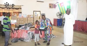 Centrale/rentrée solidaire 2026 : 340 élèves vulnérables reçoivent des kits scolaires du gouvernement 2 Oliver 25