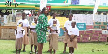 La 2è campagne nationale de distribution de kits scolaires aux filles lancée à Blitta 5 La 2è campagne nationale de distribution de kits scolaires aux filles lancée à Blitta