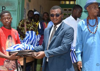 Doufelgou/éducation : 230 élèves méritants et nécessiteux d'grande dotés de kits scolaires 1 Doufelgou/éducation : 230 élèves méritants et nécessiteux d’grande dotés de kits scolaires