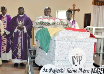Kloto :  Le Reine-mère Mama Agbenowobu II inhumée à Yéviépé