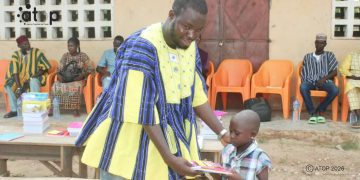 Tône/Éducation : L’ONG Wealth of human health assure la rentrée aux meilleurs élèves de Koni et Kongbane