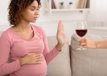 Femme enceinte, la consommation d’alcool, un danger pour le développement du fœtus 2 Femme enceinte, la consommation d’alcool, un danger pour le développement du fœtus