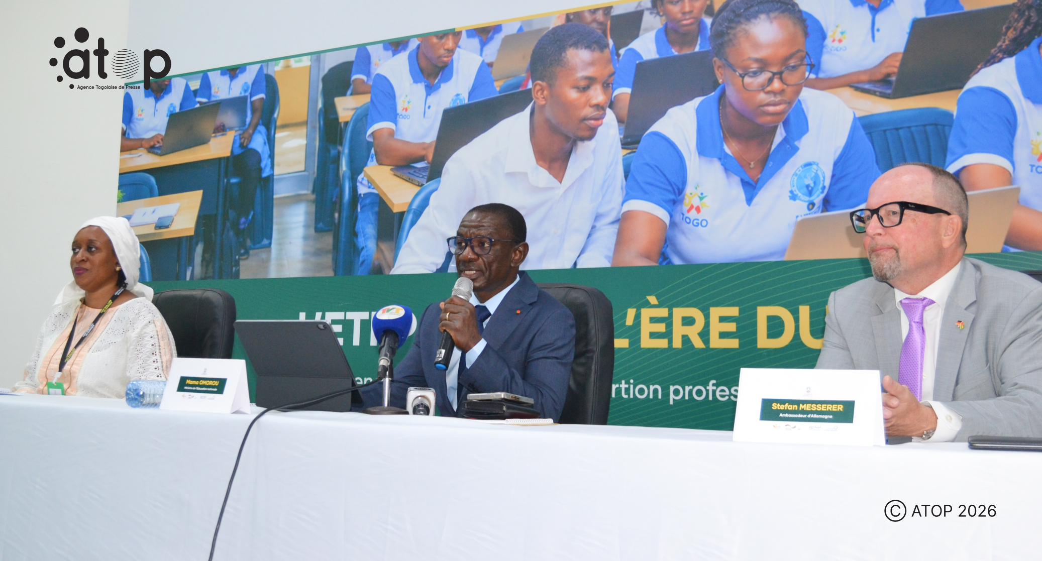 le discours douvertue du ministre Omorou au micro