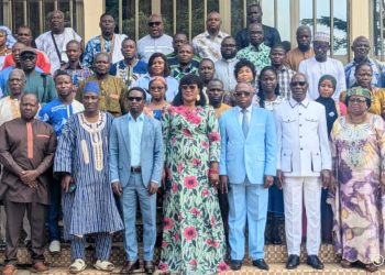 Tchamba 2 : 100 élèves démunis de l’EPP Ababilé bénéficient de kits scolaires