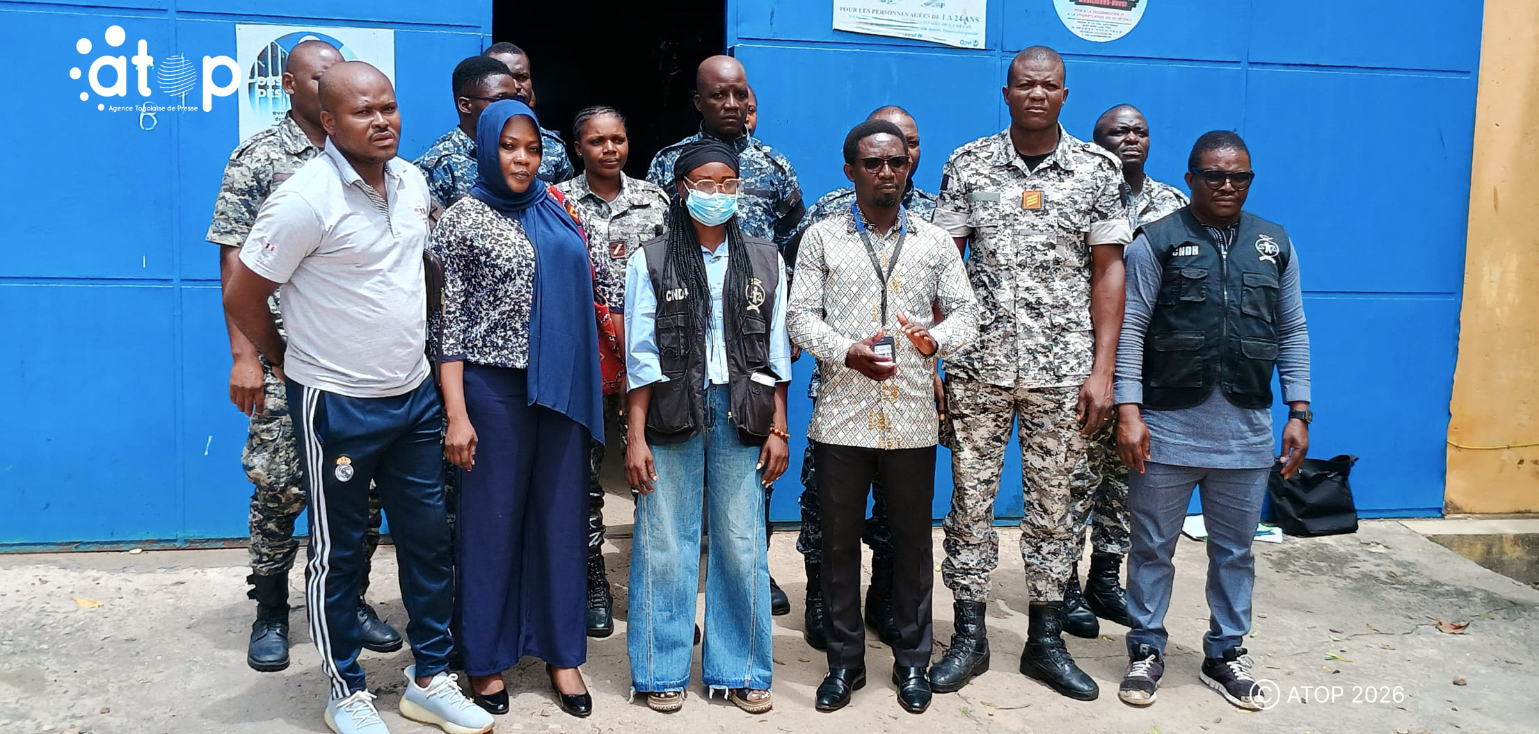 14 Equipe CNDH et administrateurs de la prison civile kara