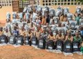 Tône : 4 000 élèves vulnérables des Savanes bénéficient de kits scolaires