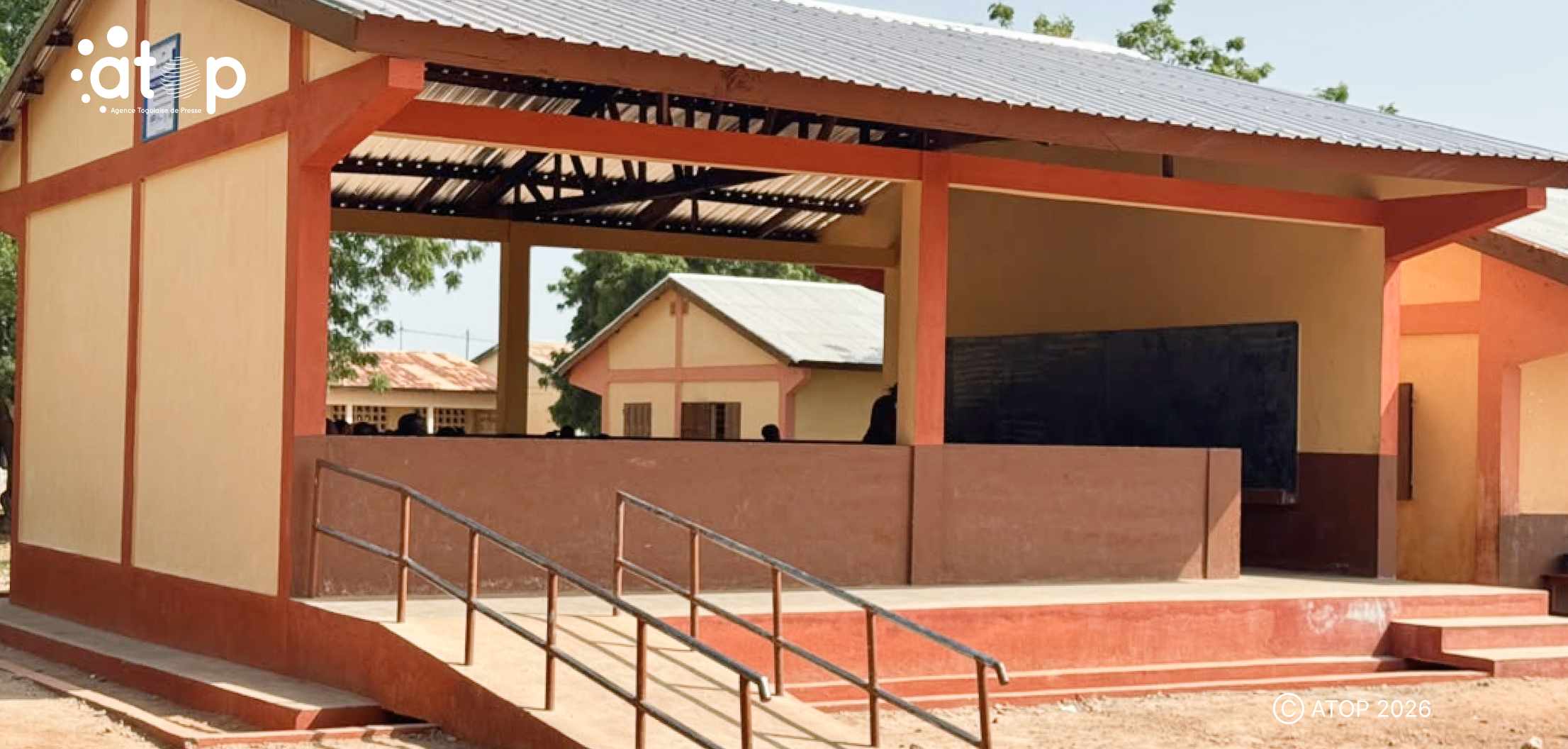 21 Un apatam amemliore realise dans une ecole