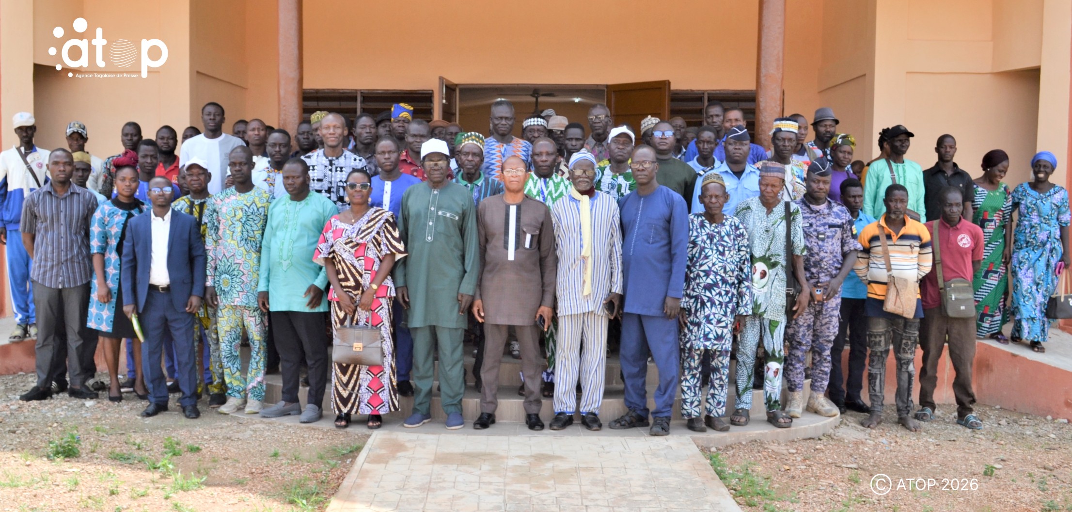 4è session ordinaire de la commune Kéran 3 : L’élaboration du budget primitif 2027 au menu des travaux 1 4 Elus locaux et invites a lissue de la ceremonie douverture