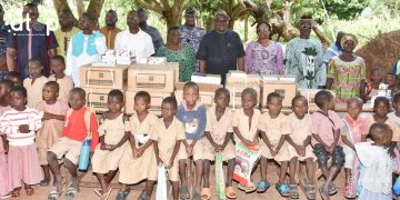 Doufelgou : la SALT-Niamtougou soutient la scolarisation des élèves démunis