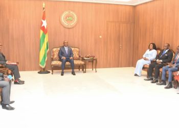 Audience à l’Assemblée nationale : Le président Selom Klassou échange avec le directeur pays de l’ONUSIDA sur les défis de la riposte au Togo