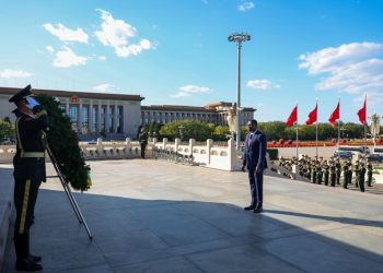 A Pékin, Faure Gnassingbé honore la mémoire des héros du peuple chinois