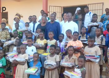 Agoè-Nyivé /110 élèves démunis bénéficient de tenues et de kits scolaires